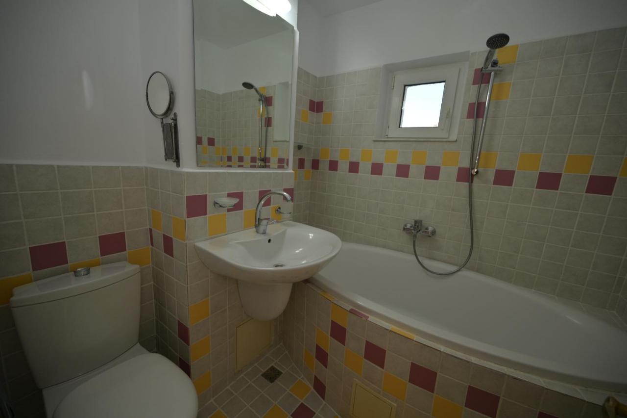 Le Bleu Apartment Constanta Exterior photo